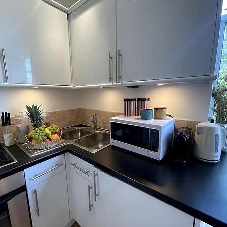 Cute&Cozy Studio Apt In Barons Court Londra Dış mekan fotoğraf